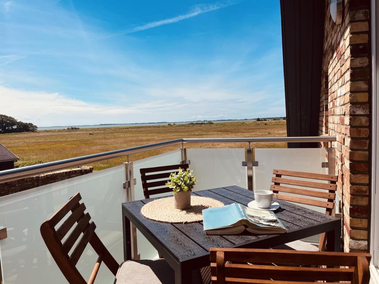Holmblick - Boddenblick, Balkon, 2 Schlafzimmer, 4 Personen 보른 외부 사진