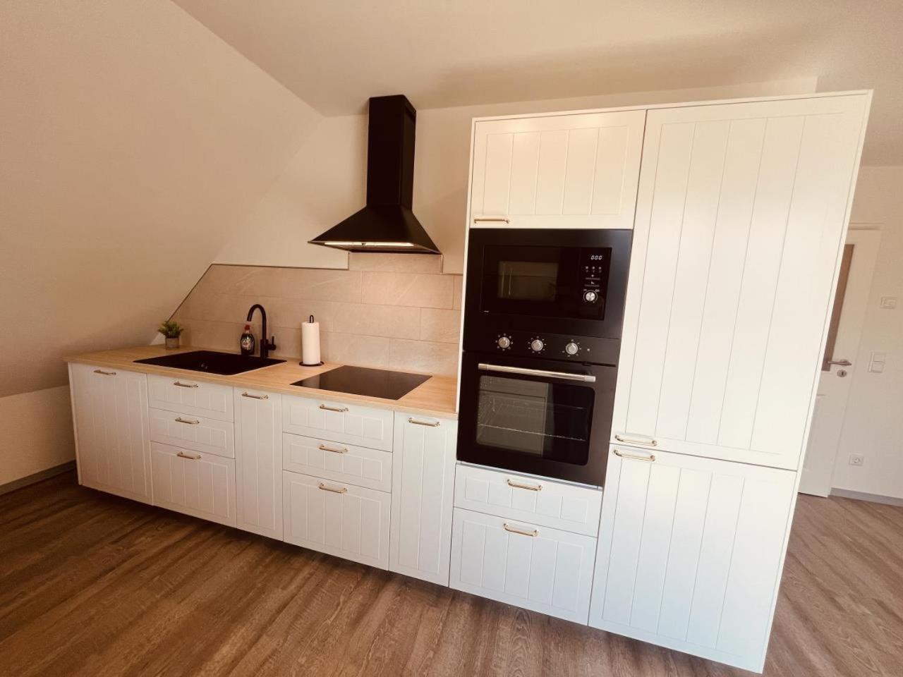 Holmblick - Boddenblick, Balkon, 2 Schlafzimmer, 4 Personen 보른 외부 사진